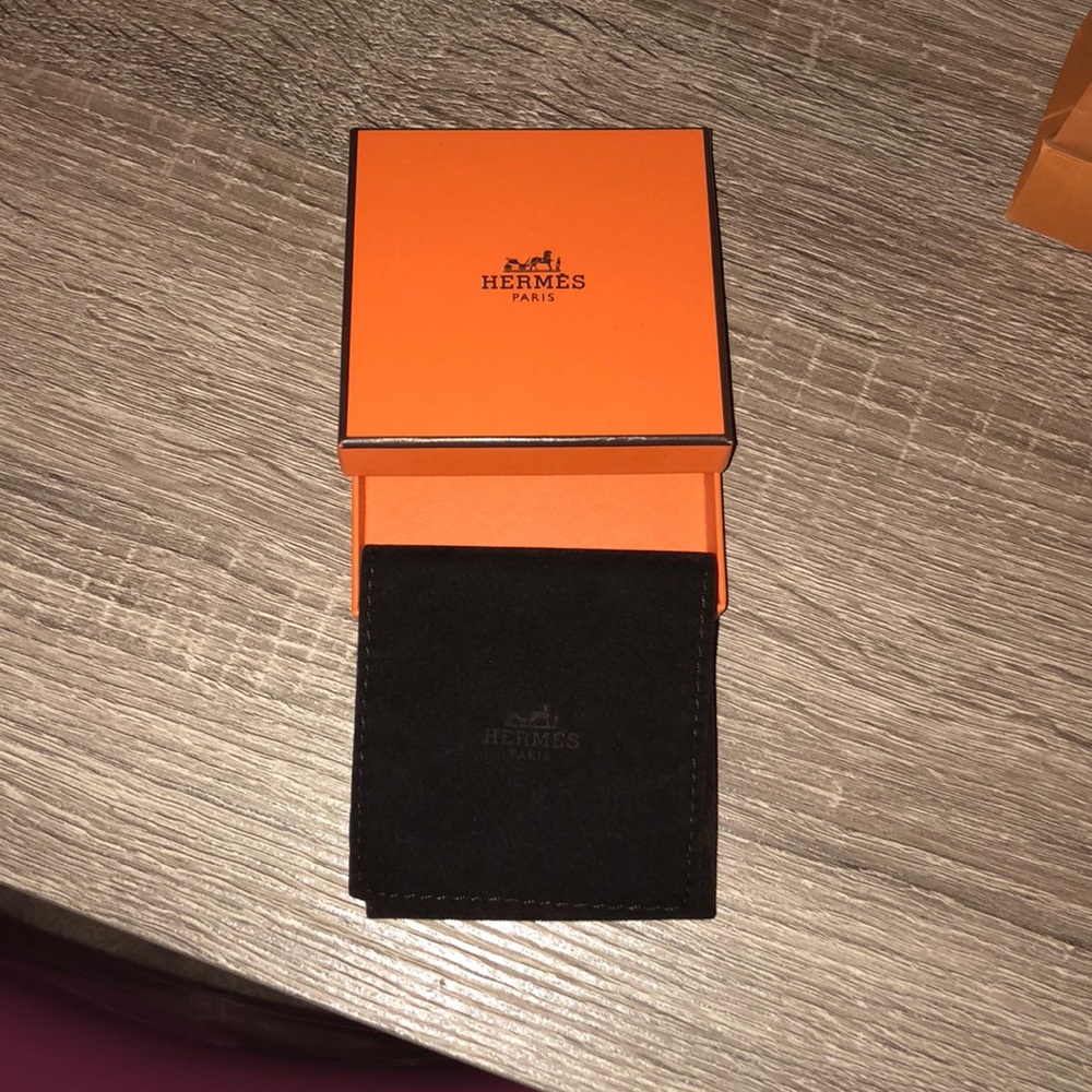 Hermès bracelet box and dust bag